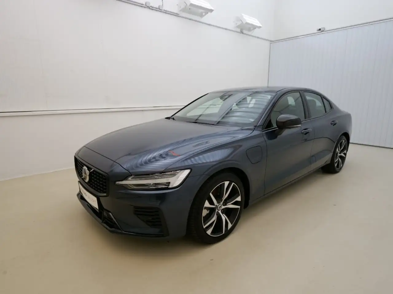 S60Recharge Plus, T8 AWD Plug-in Hybrid, Elektrisch/B