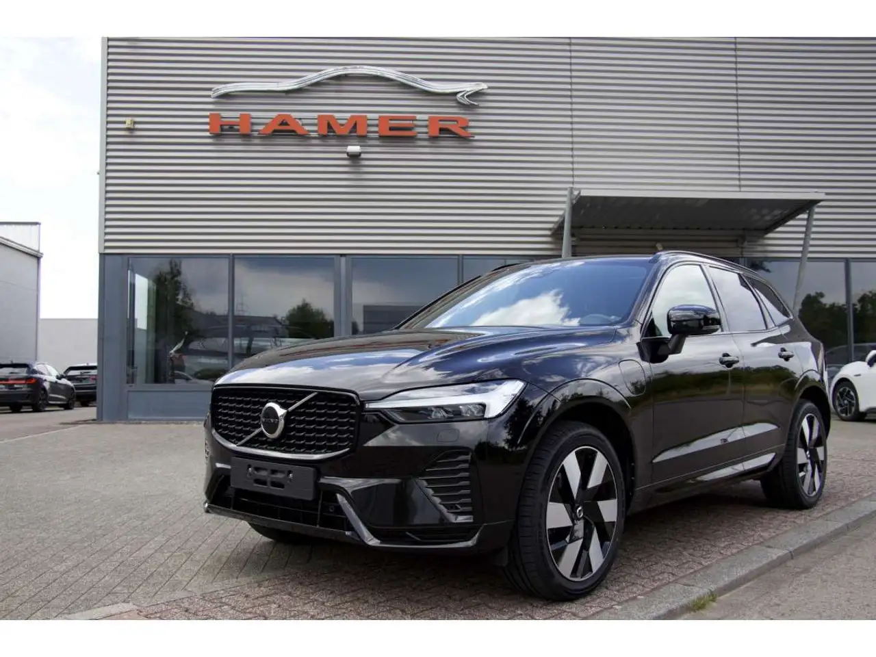 XC60T6 AWD Plug-in Hybrid Ultra Dark ACC HuD HK
