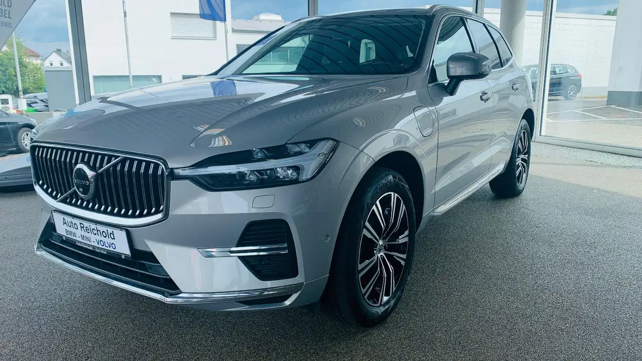 XC60T6 AWD Recharge PANO LEDER HUD PILOT 360°