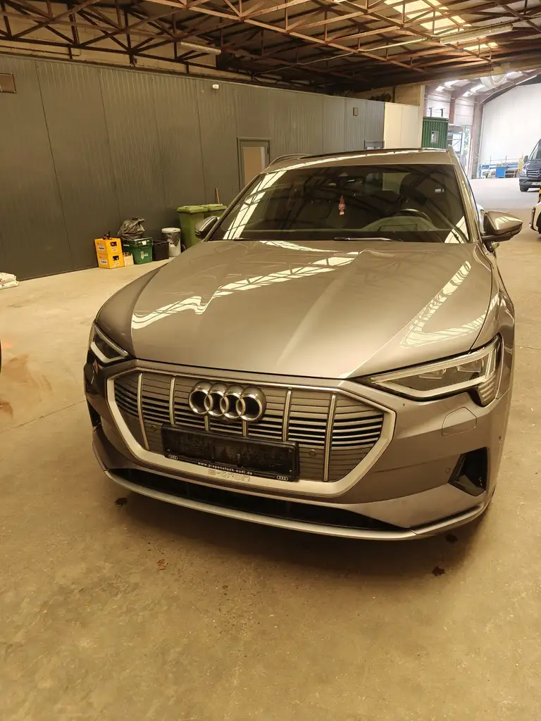 e-tron55 quattro advanced