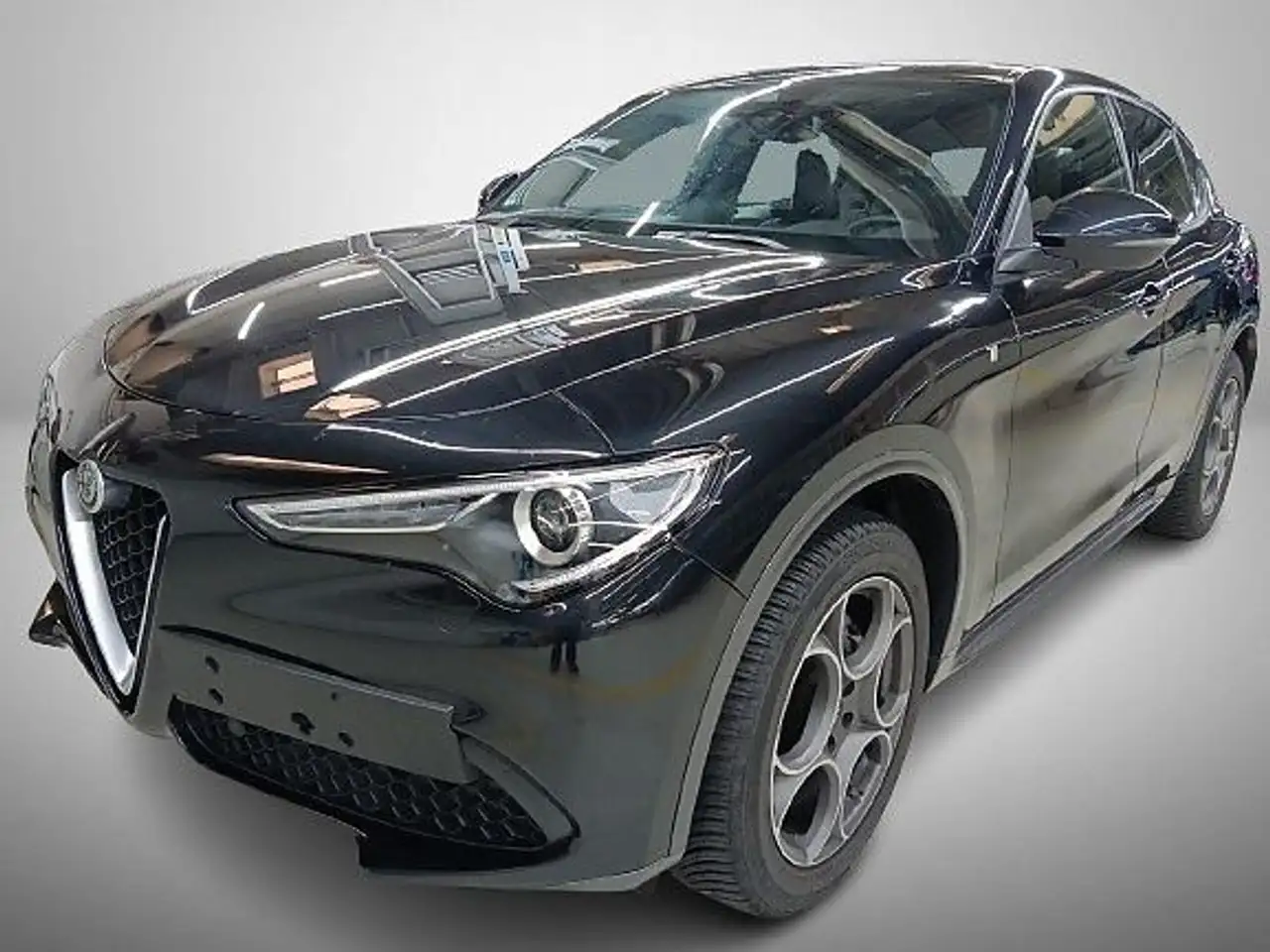 Stelvio2.0 Turbo TI Q4 AT8*Kamera*Memory*ACC*Bi