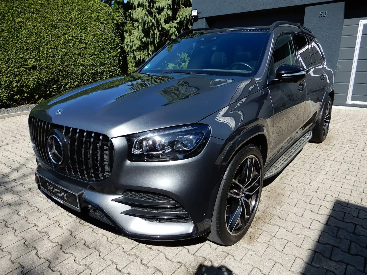GLS 400GLS400D PANO 4XSITZKLIMA AMG-LINE TABLET 23ZOLL