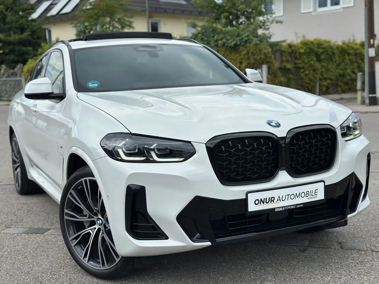 X4xDrive 30d M-Sport NaviProf Pano LederACC AHK
