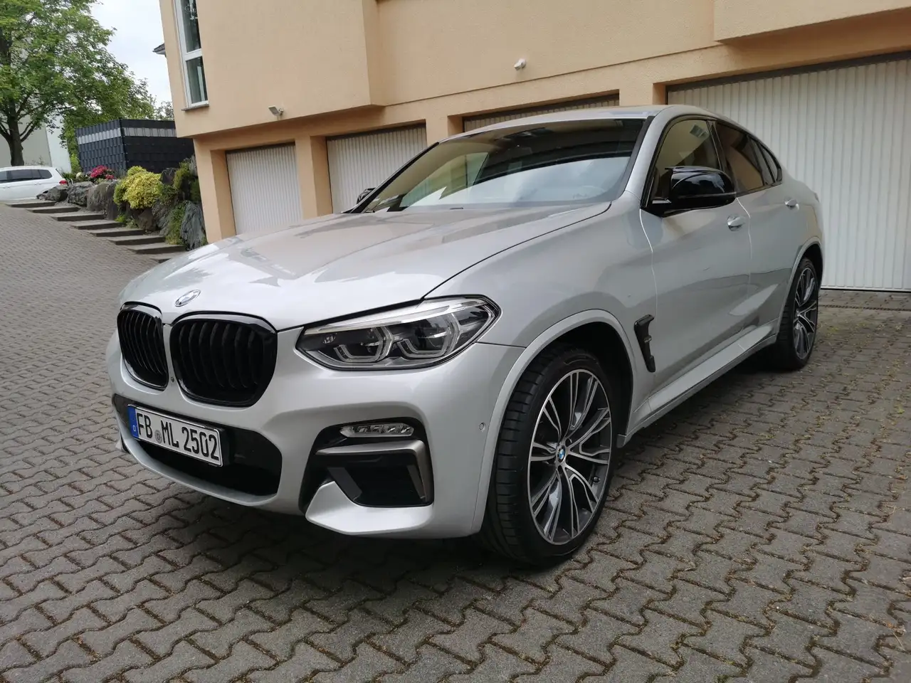 X4 MM40i