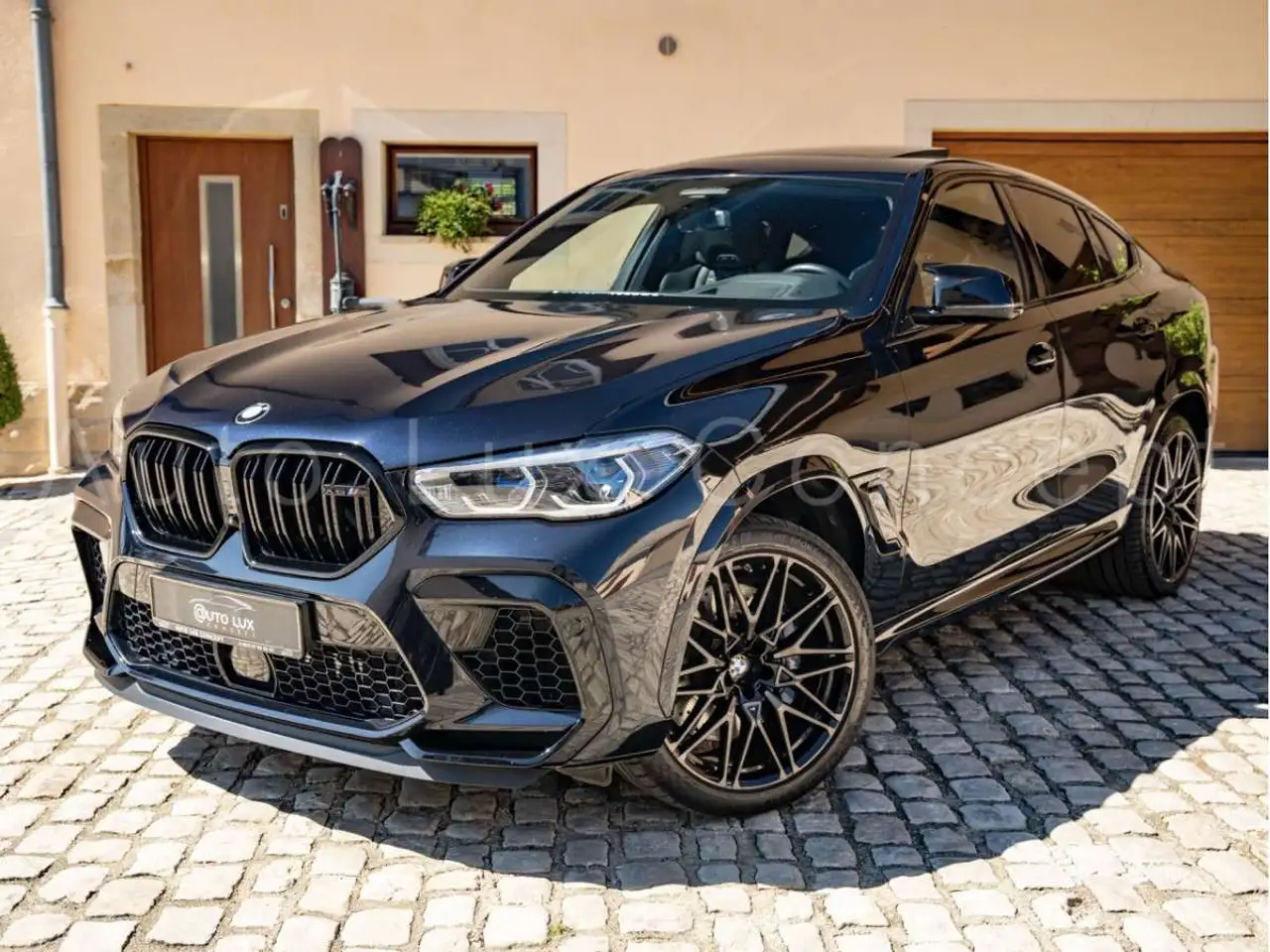 X6 MCompetition/SoftClose/AHK/Sitzbelüftung/Carbon