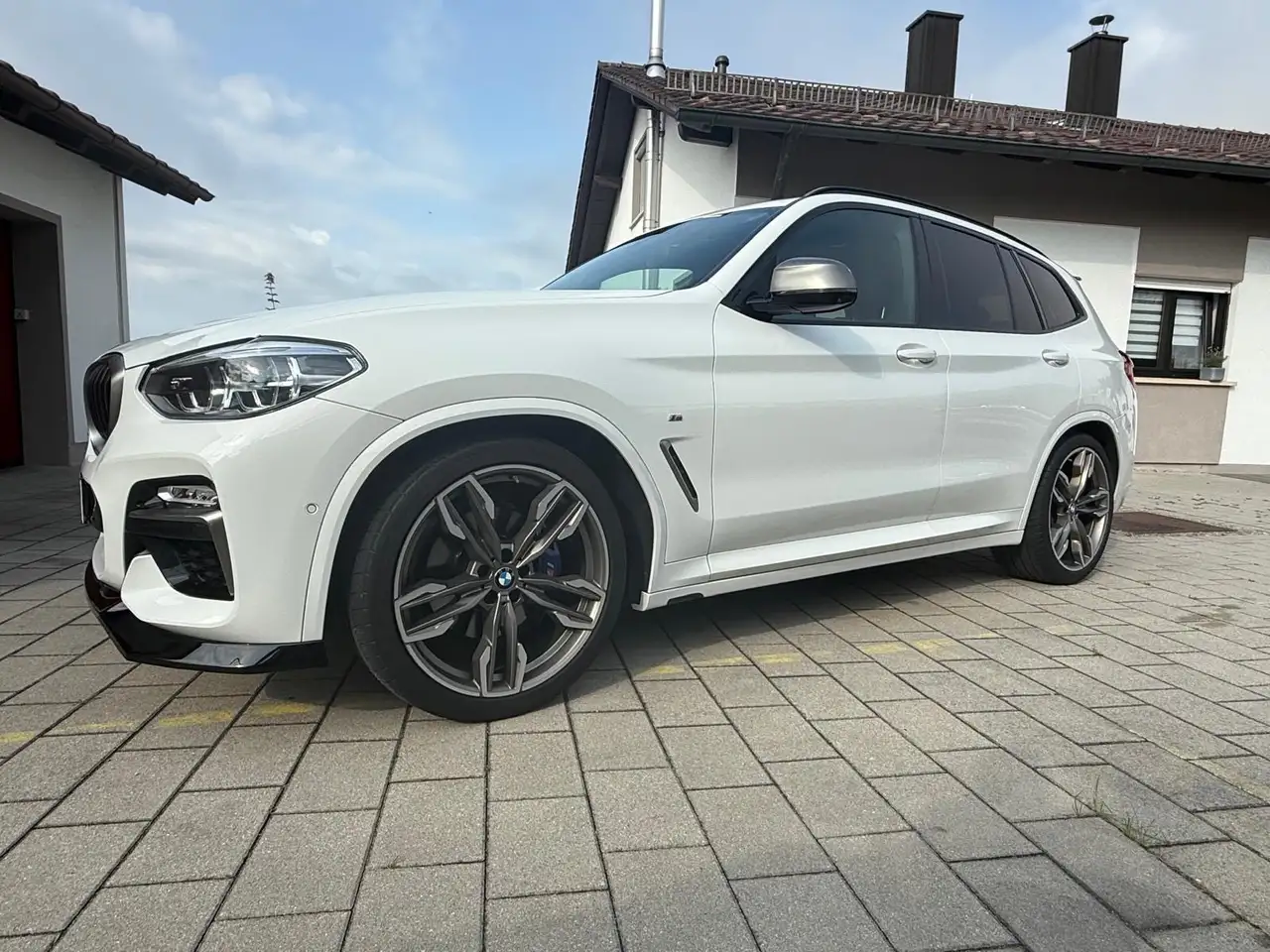 X3 M40d