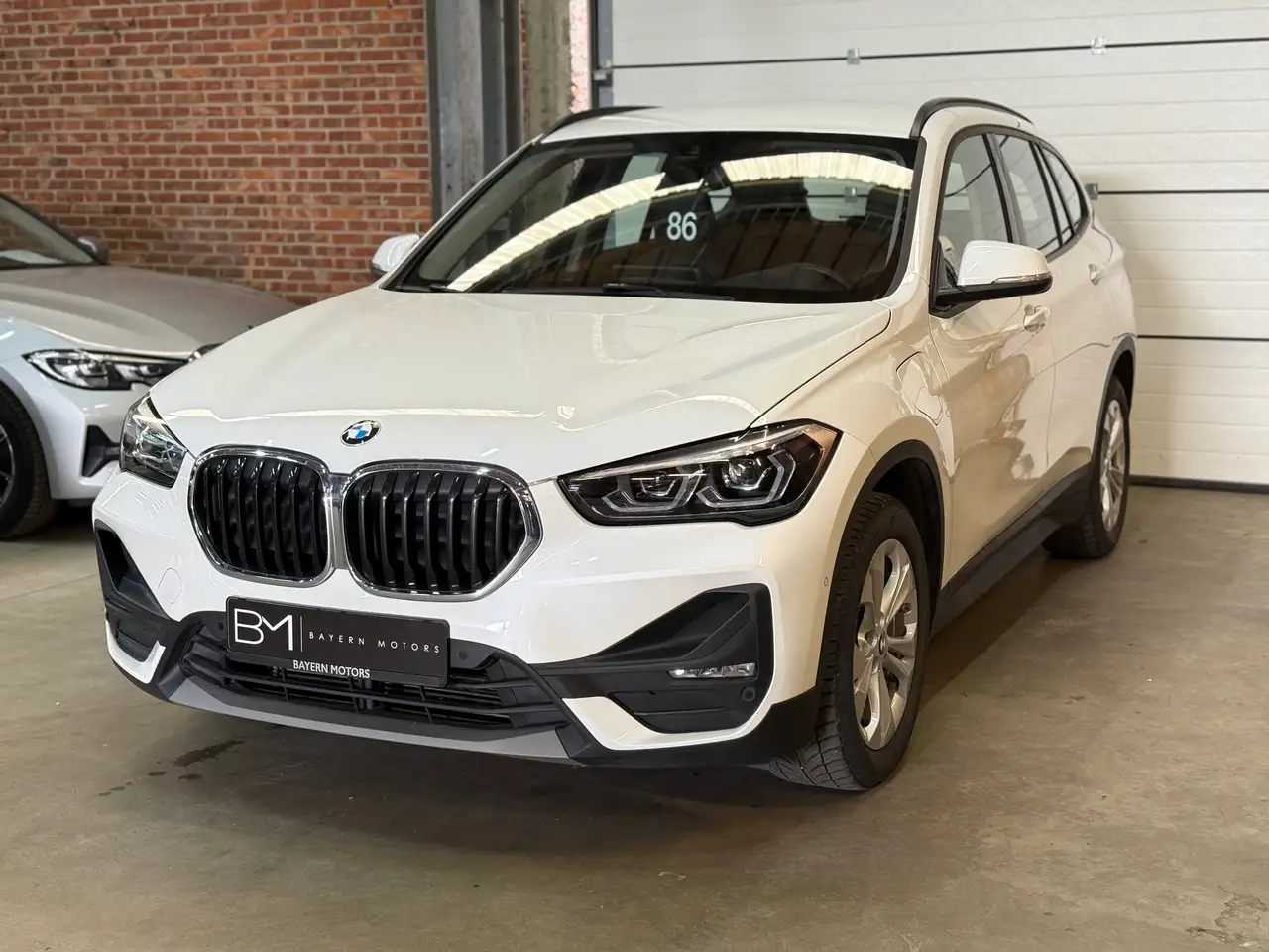 X1X1 xDrive25e Hybride Leder Navi LED Garantie 2021