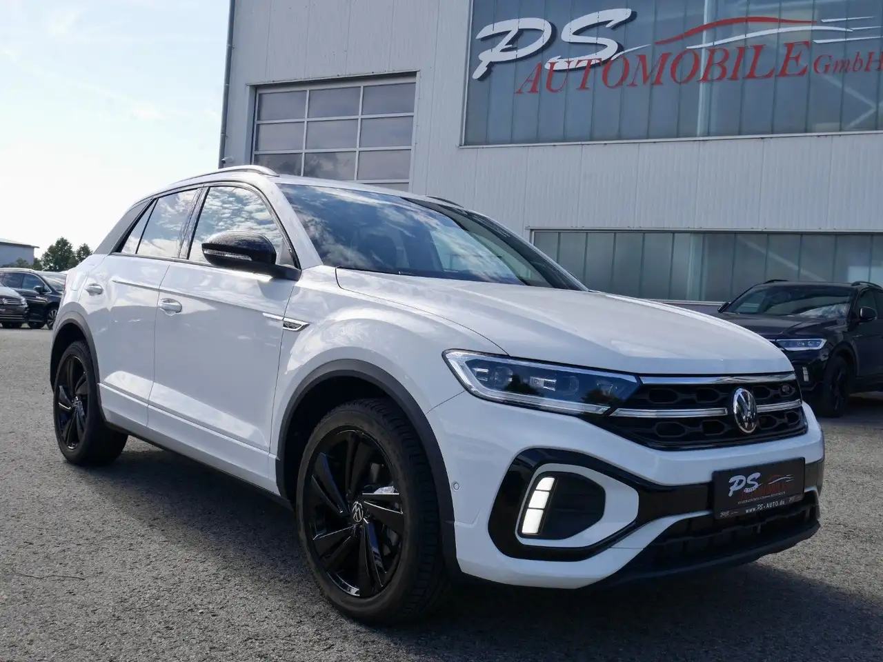 T-Roc1.5 TSI DSG "R-Line"+Black+Pano+AHK+Matrix