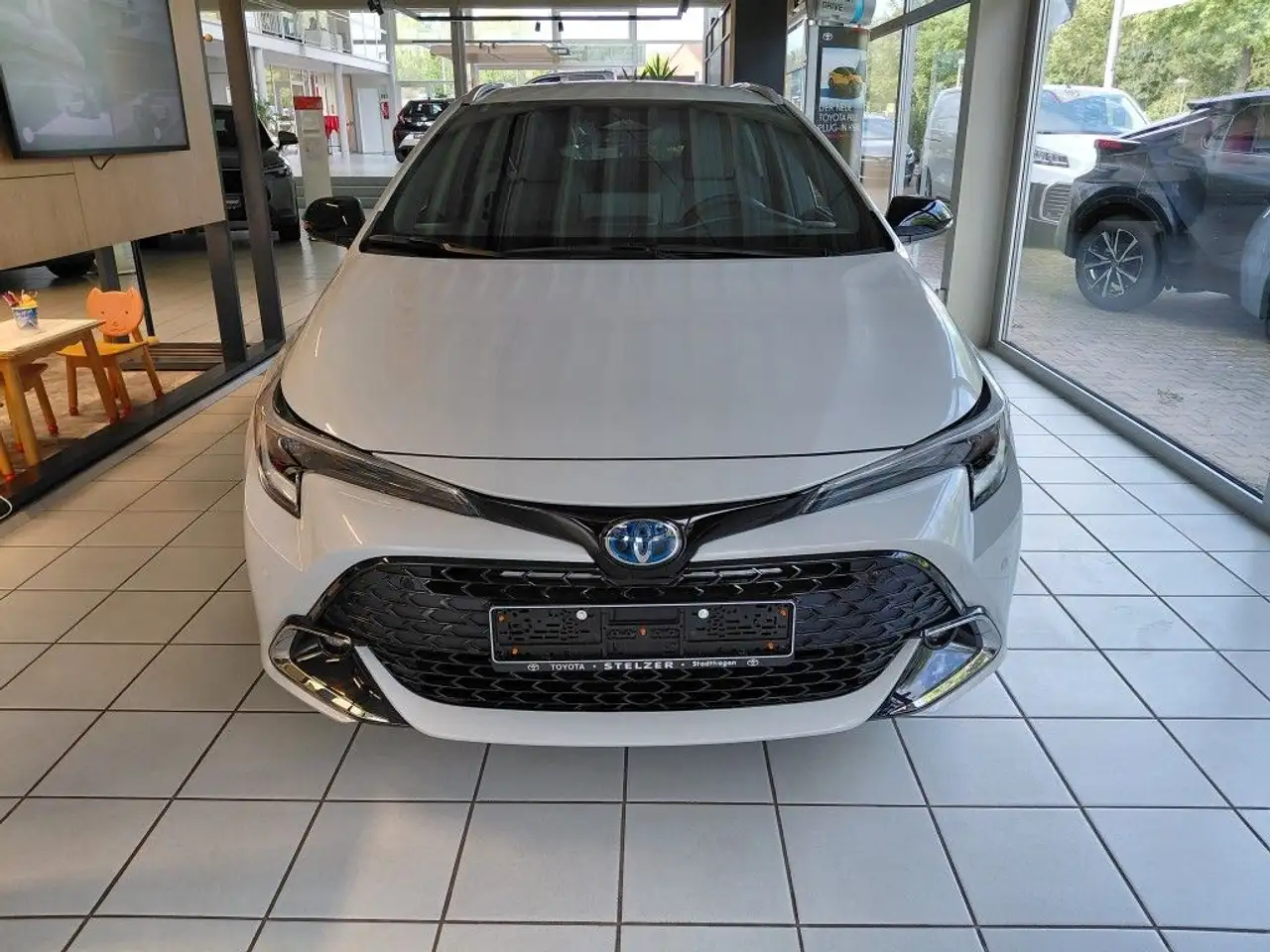 Corolla2.0 Hybrid Touring Sports Teamplayer