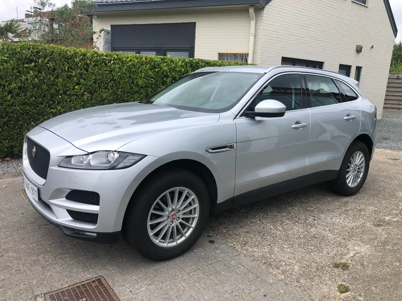 F-PaceF-Pace 2.0 T 25T AWD Pure 47459 km !!