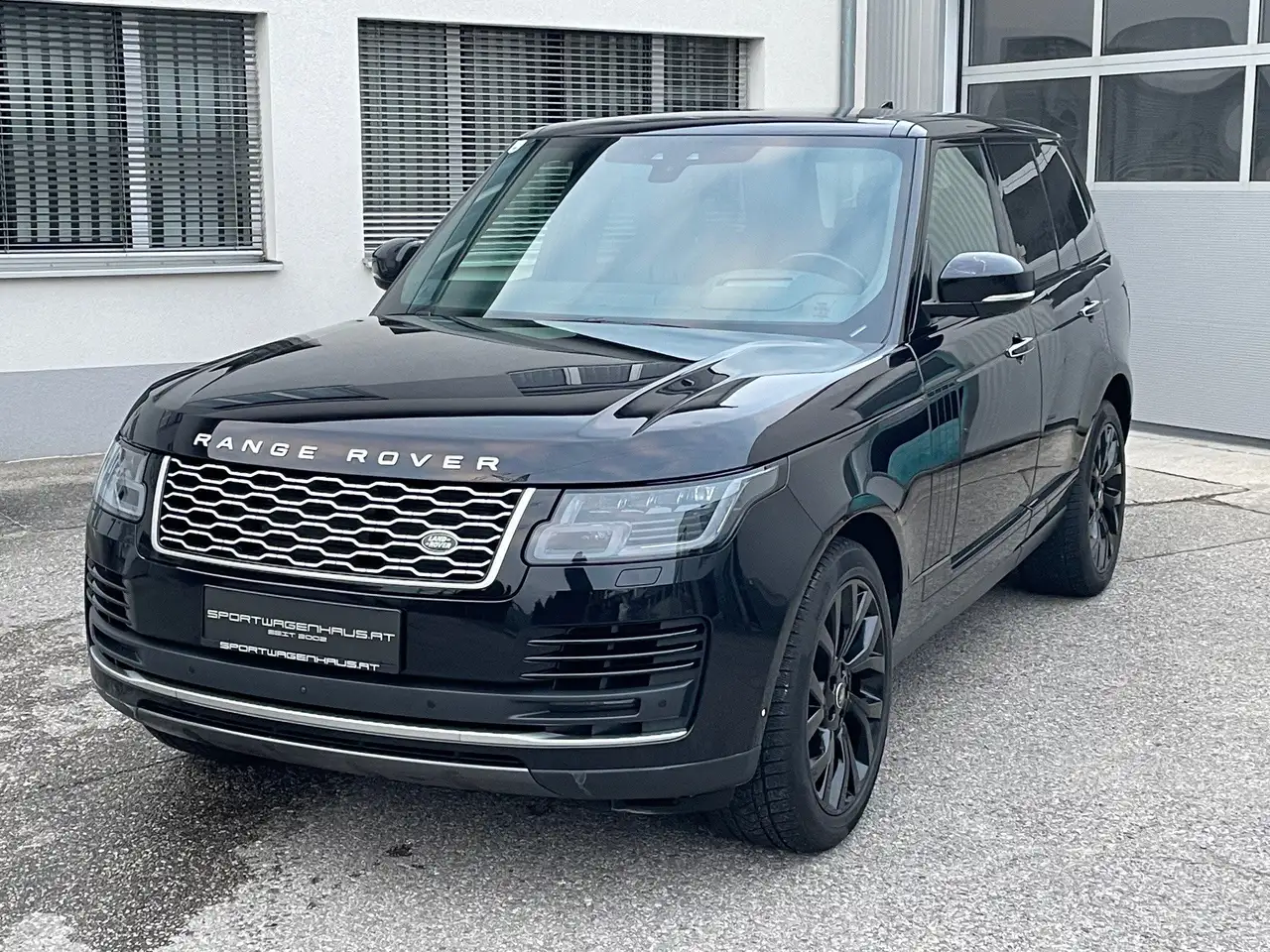 Range RoverP525 V8 Autobiography*all Black*MWST ausweisbar
