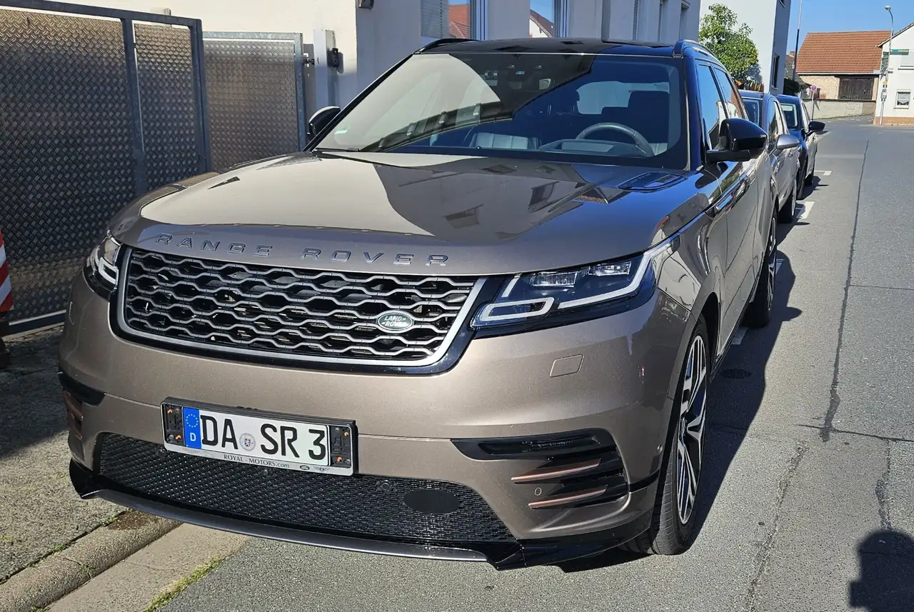 Range Rover VelarR-Dynamic HSE First Edition