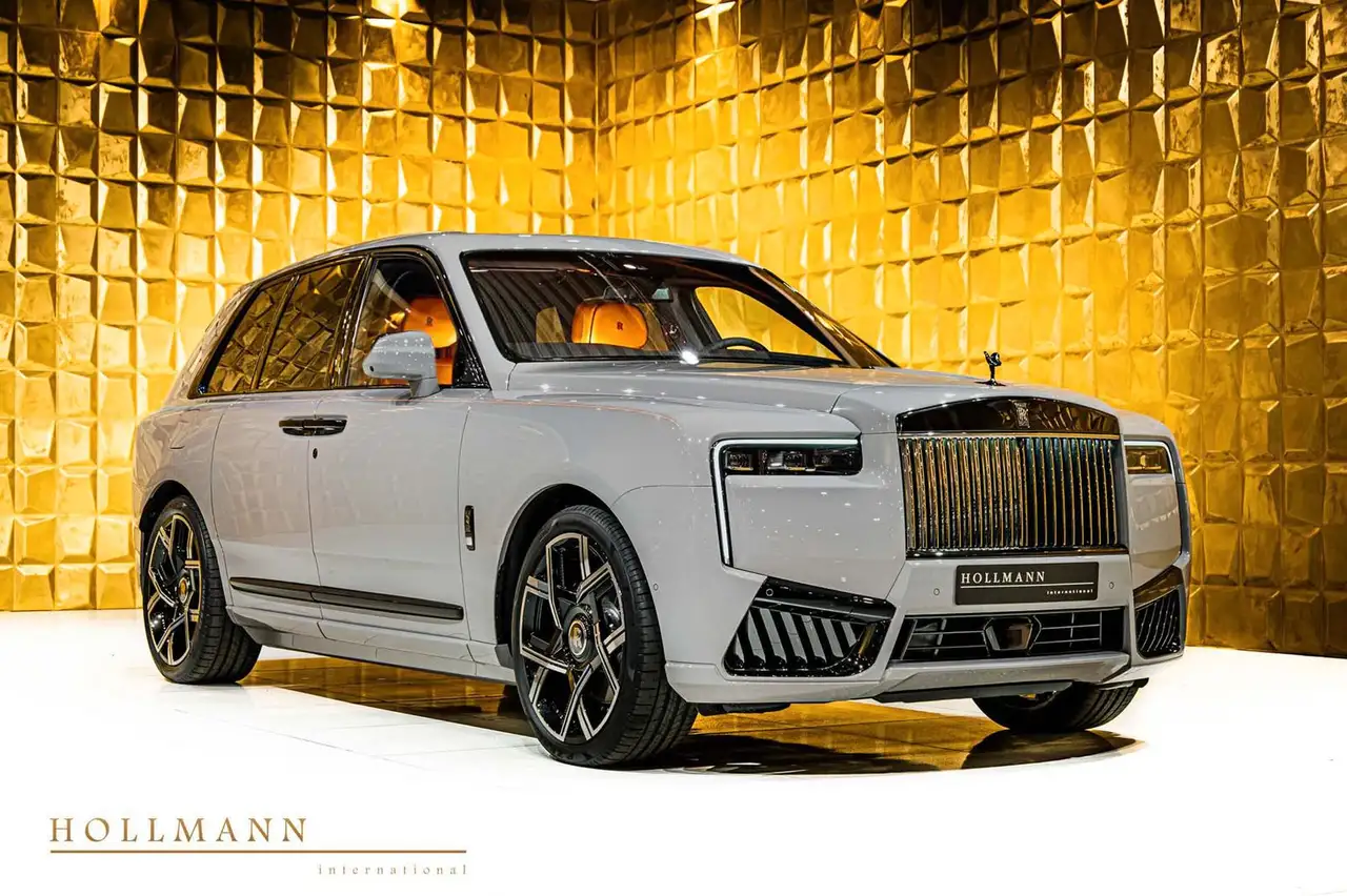 CullinanSERIES II + BLACK BADGE + 4 SEATS