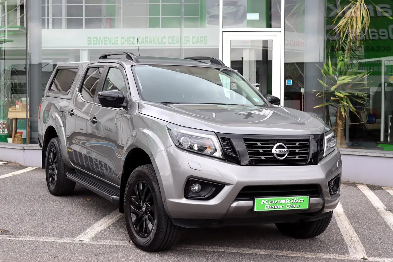 NavaraN-GUARD 2.3DCi 190CV BOITE AUTO BLACK EDITION TVAC