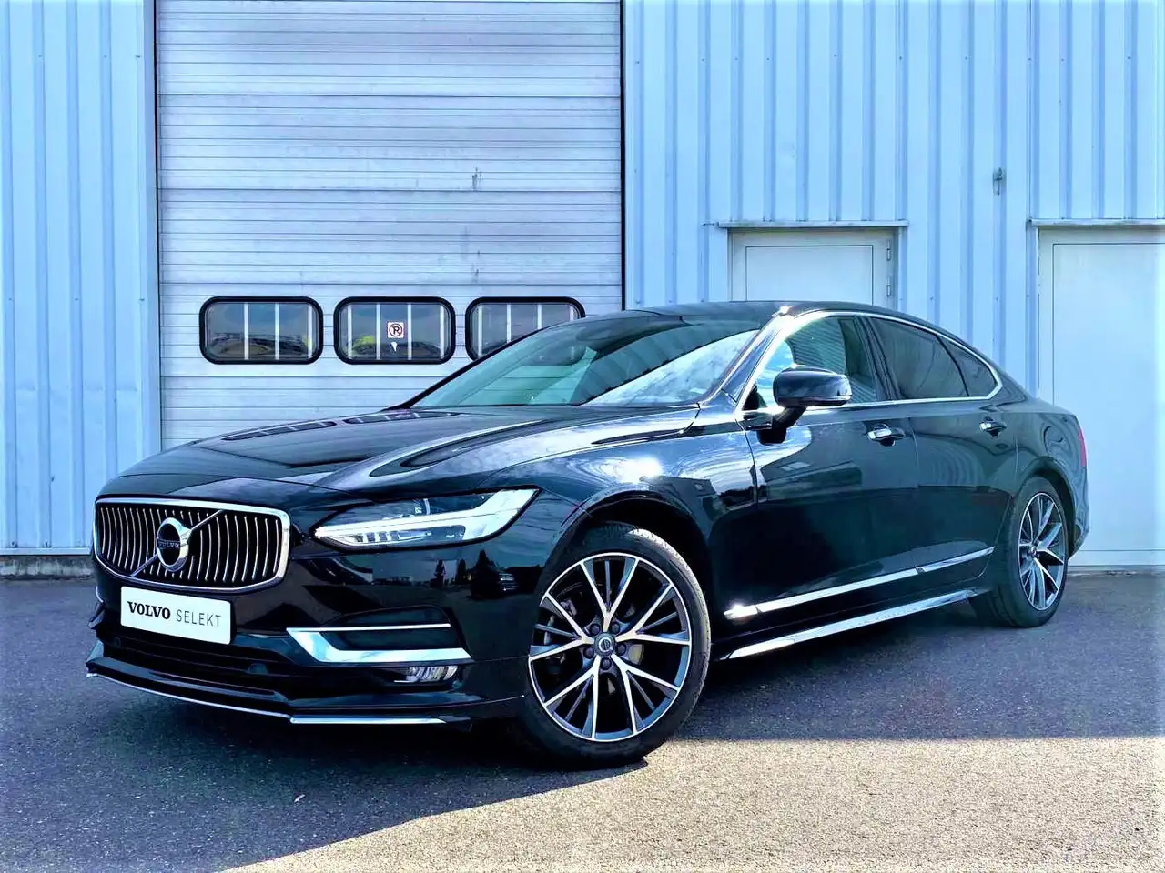 S90S90 D4 Inscription