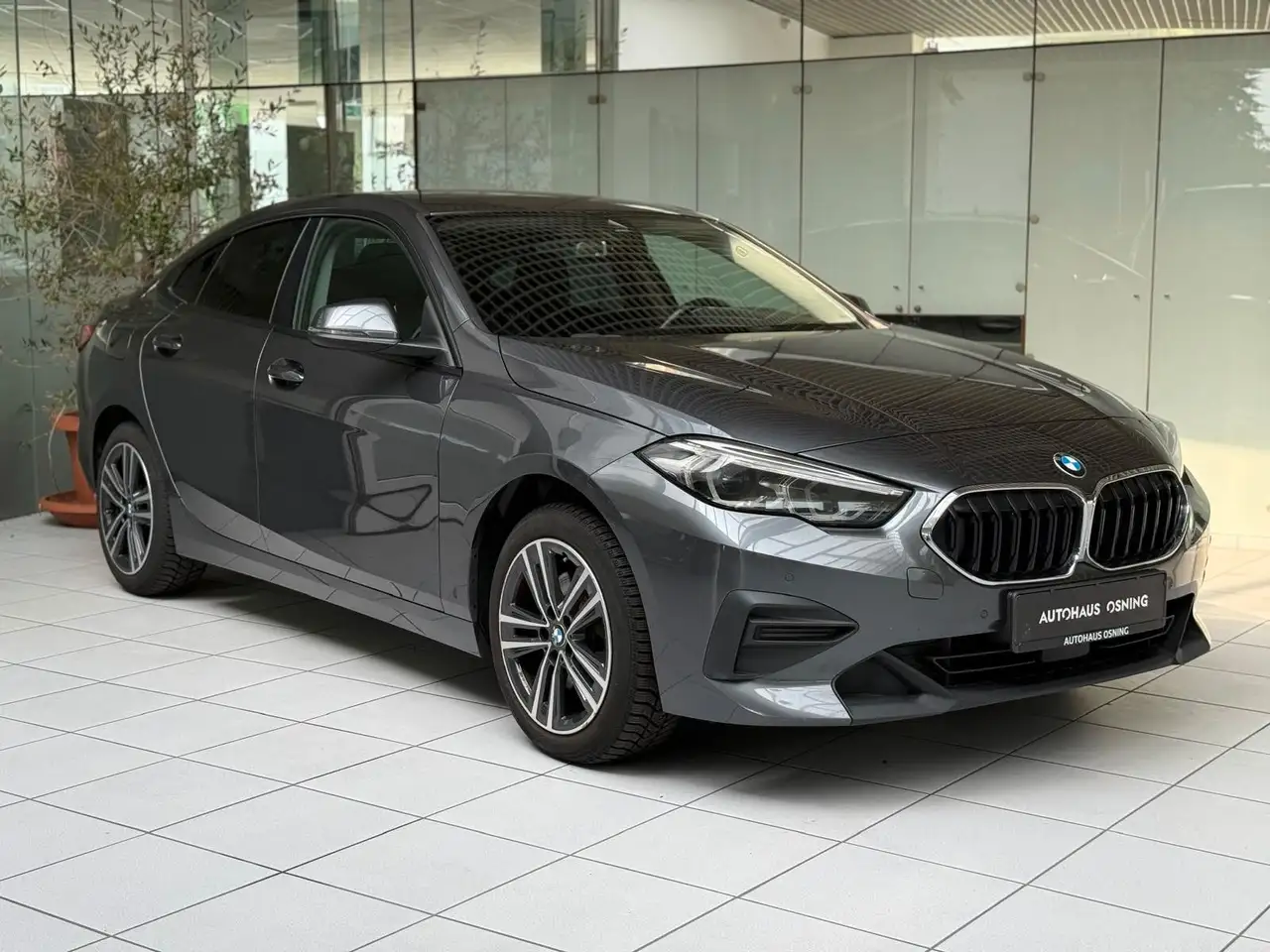 218i Gran Coupe Advantage NAVI PDC SPURHALTE LED