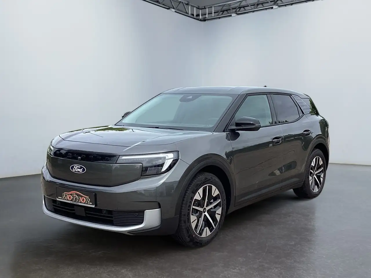 Explorer77kWh RWD Massagesitz Abstandstempomat