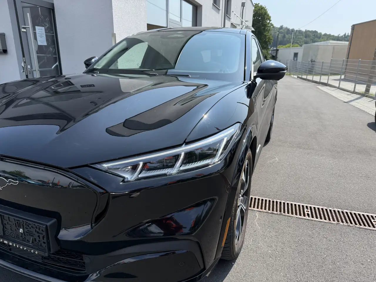 Mustang Mach-EMustang Mach-E 72kWh AWD Elektro