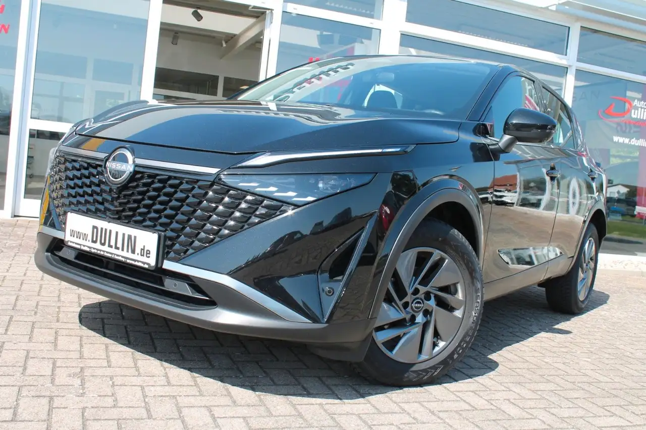 Qashqai1,3 DIG-T 360° Kamera+Ganzjahresreifen