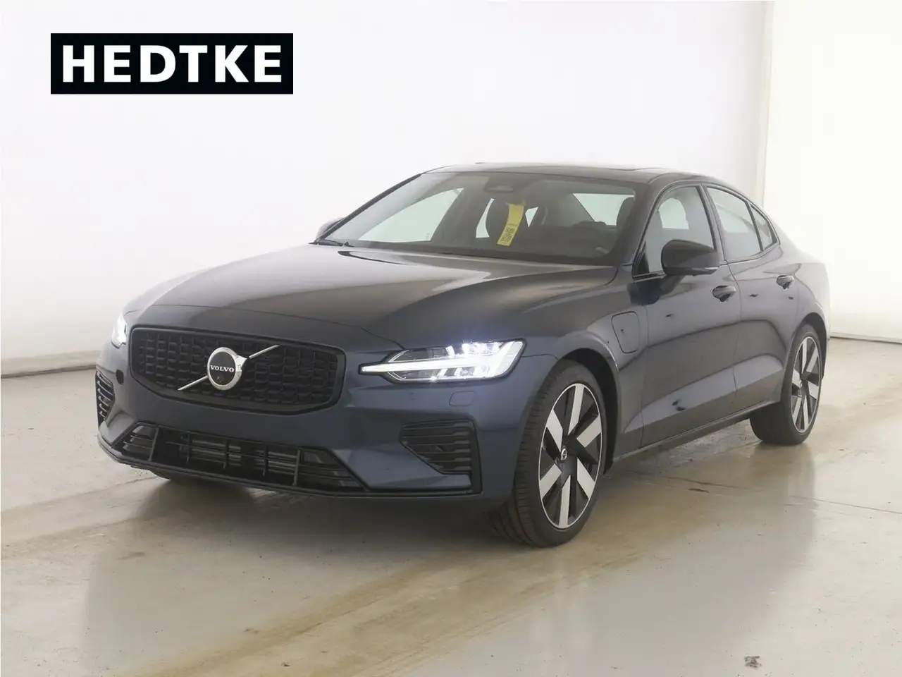 S60T8 Recharge AWD Ultimate Dark 19"+B&W+360°