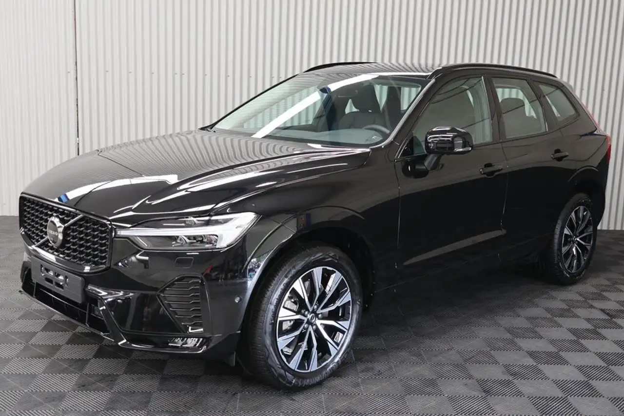 XC60B4 Benzine Mild-Hybrid Geartronic Plus Dark Pano