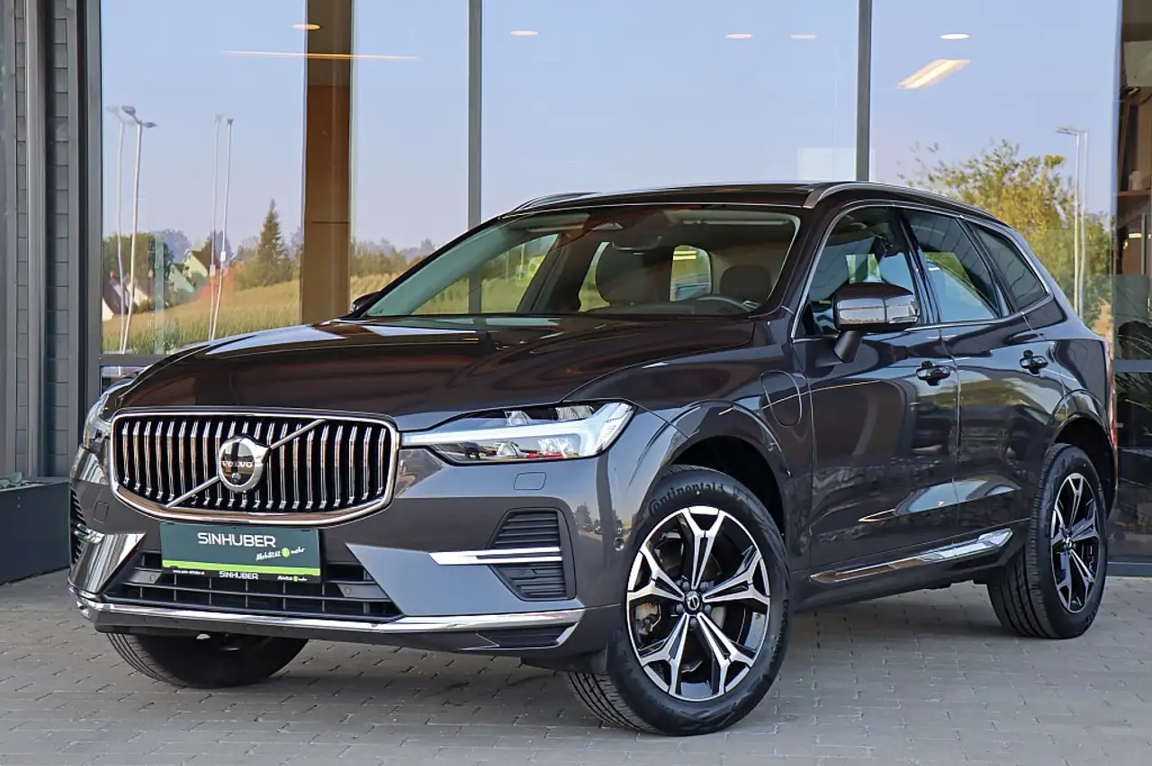 XC60T6 AWD Recharge PHEV Inscription Expression Gea...