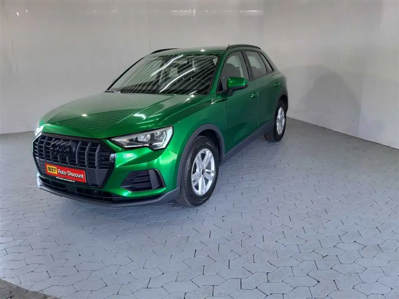 Q335 2.0 TDI AHK+LED+SHZ