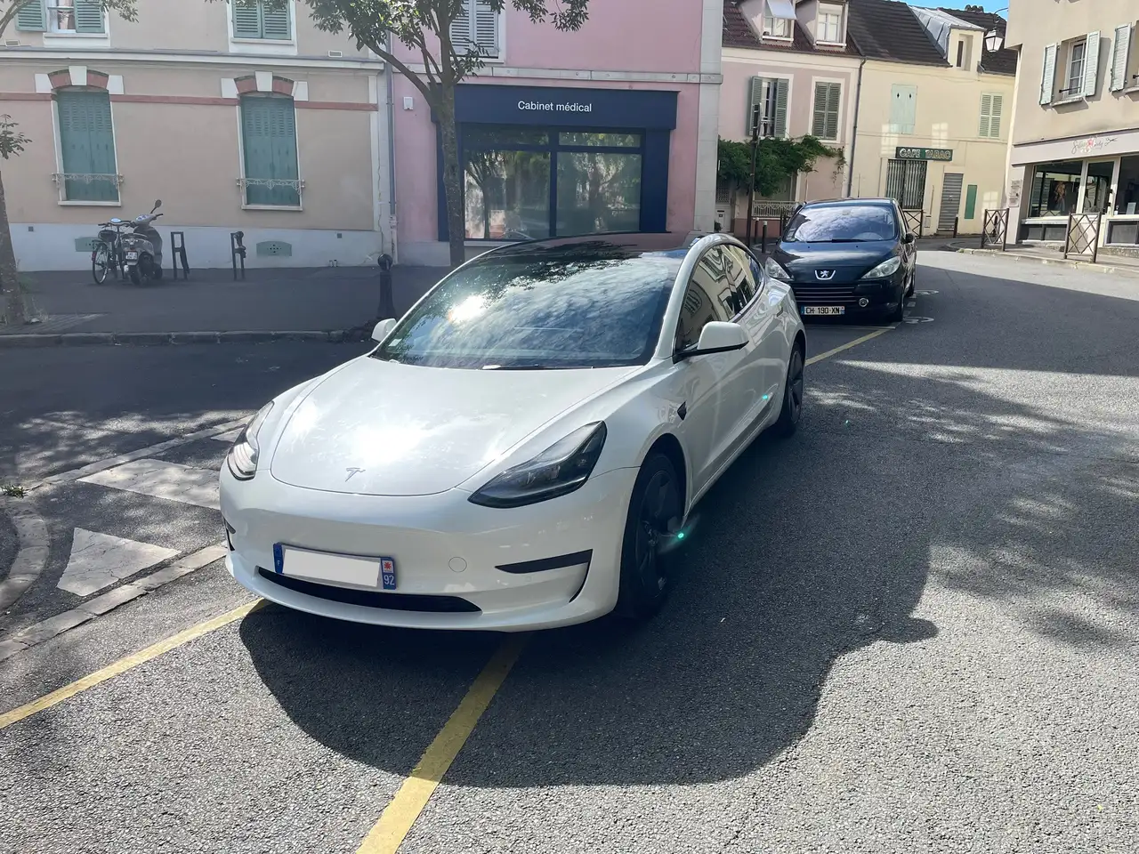 Model 3Standard Reichweite Plus Hinterradantrieb