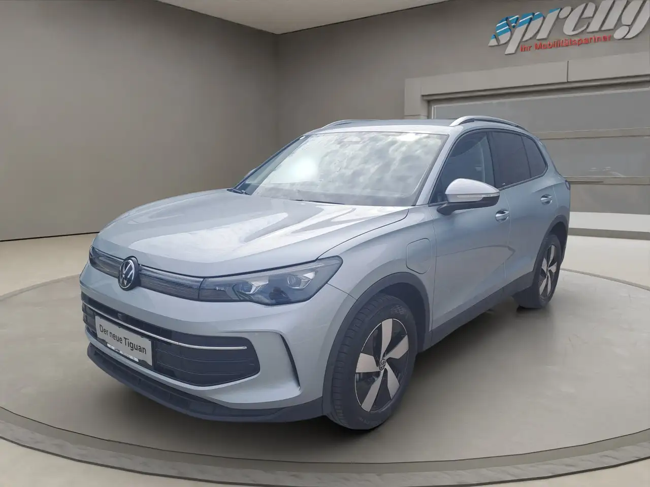 TiguanFriends-Plug in Hybrid - NEU nur € 41.999.-*