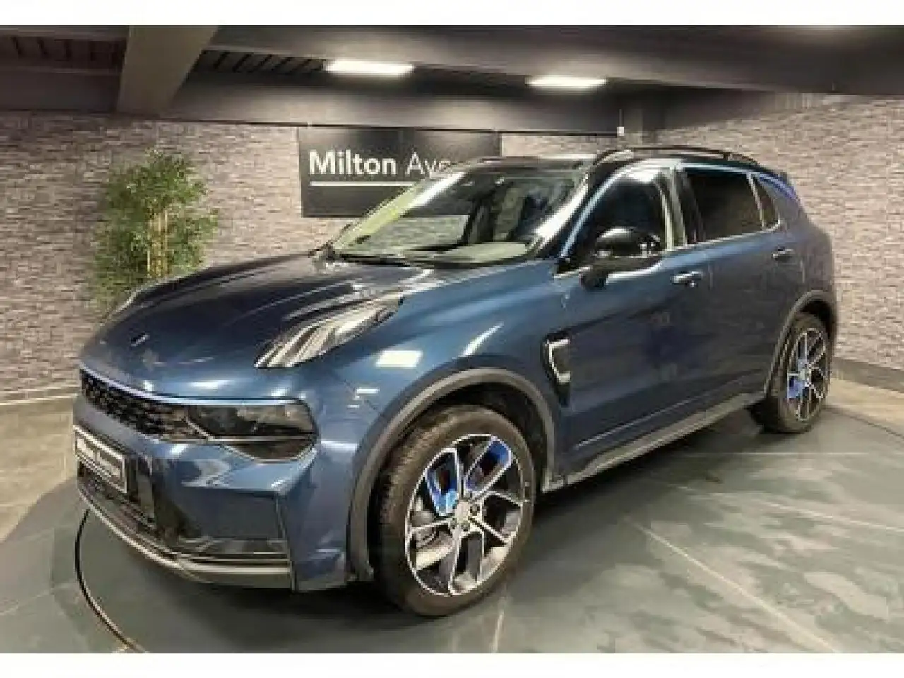 01PHEV 1.5 - 261 - DCTH 7  SUV