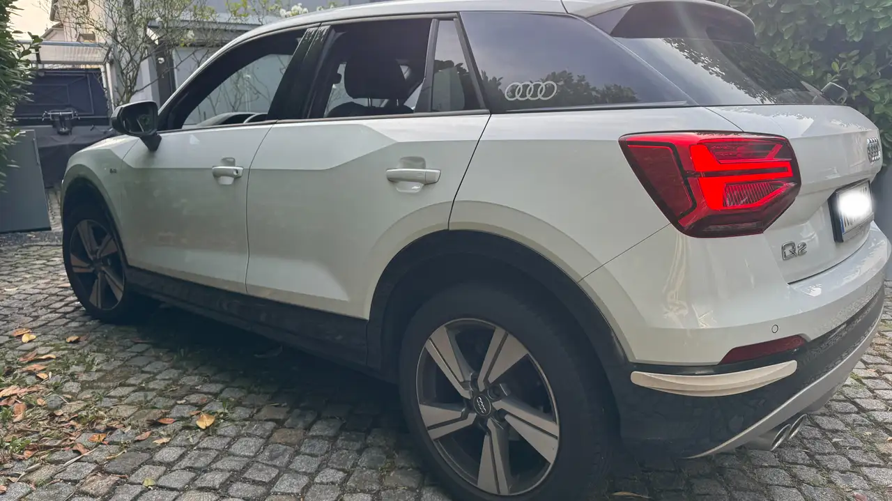 Q2Q2 35 TFSI S tronic sport S-Line 1 Jahr Garantie