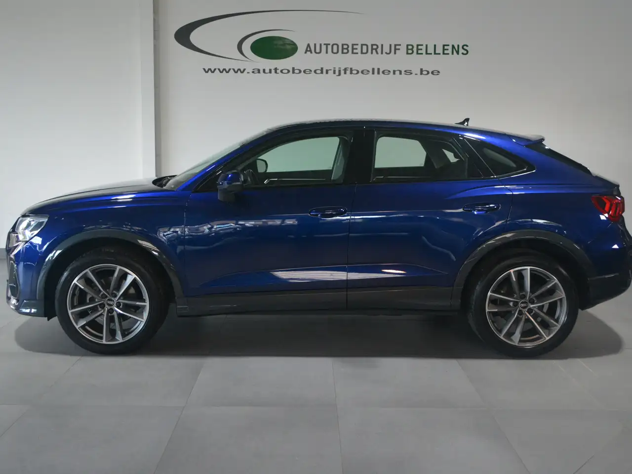 Q3Q3 35 TFSI Sportback S line