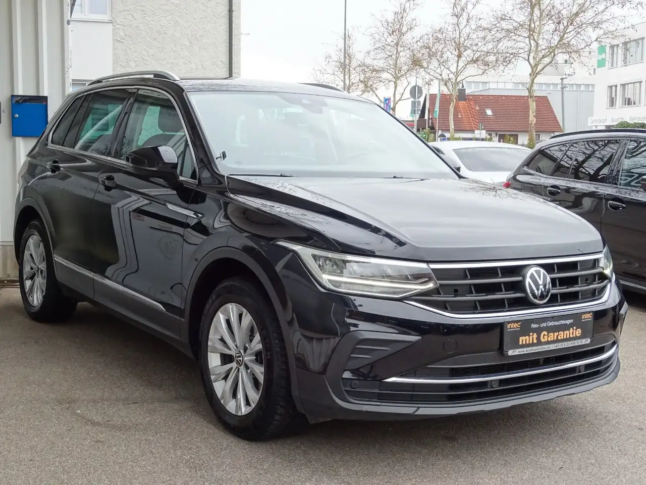 Tiguan1.5 TSI Life Navi LED ACC 17" Apple CarP.