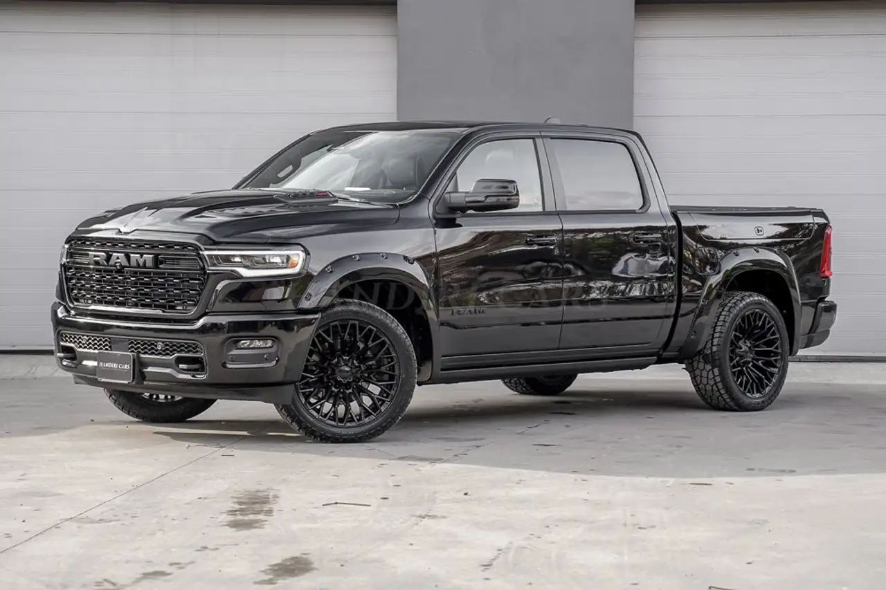 RAM2025 LIMITED NIGHT WIDEBODY 540 PK € 79800