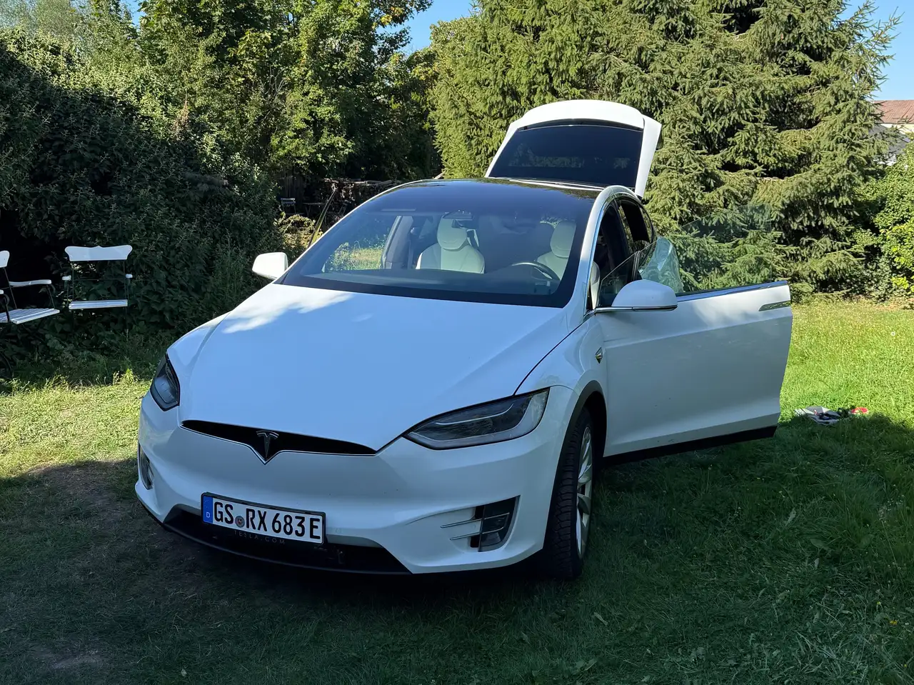 Model XModel X 75D Allradantrieb