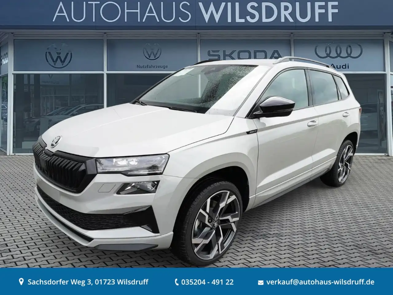 Karoq1.5 TSi Sportline 19 Zoll Pano Kamera 360°