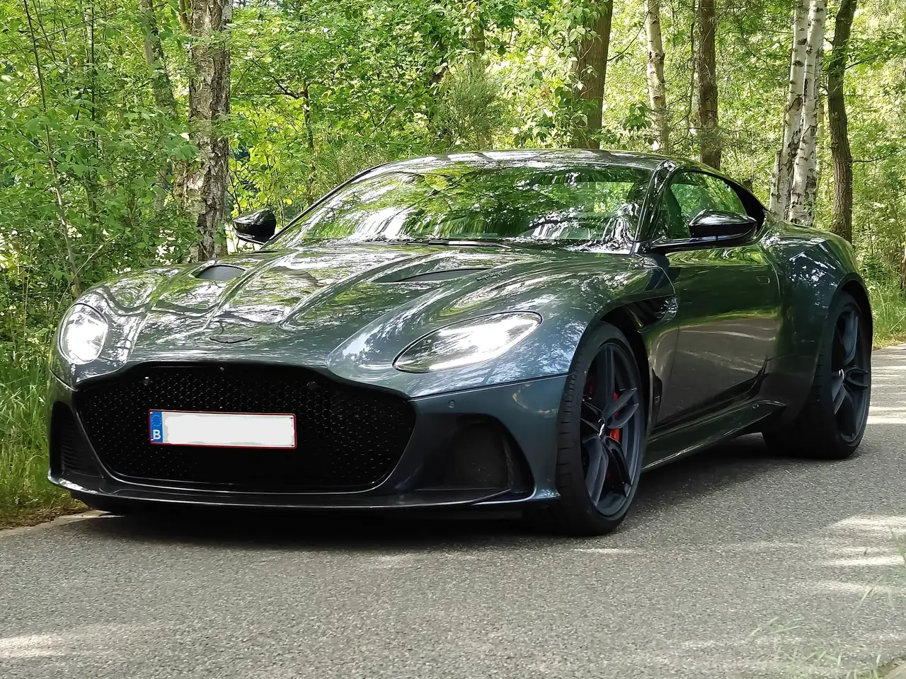 DBSDBS Superleggera