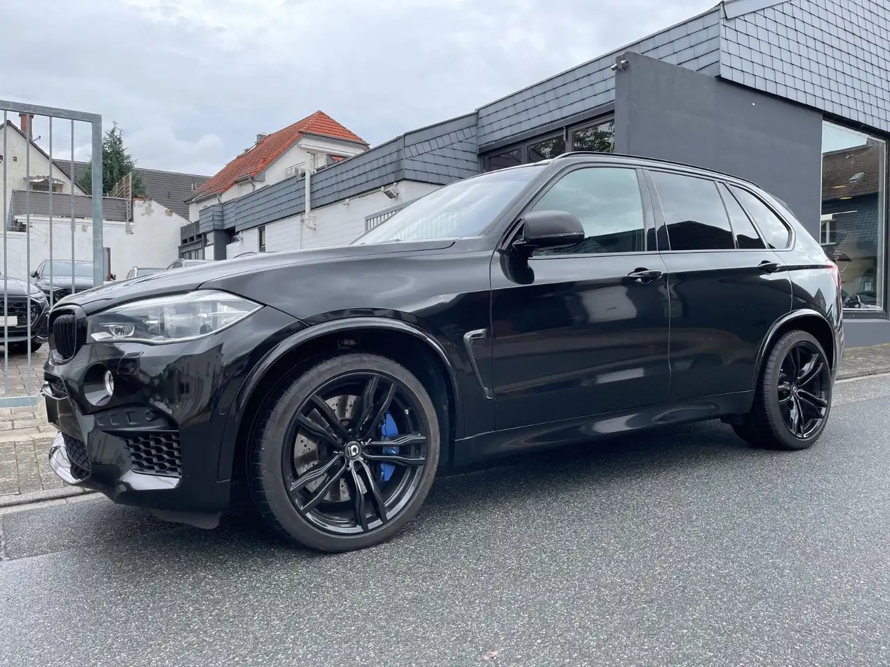 X5 M|Carbon|360°|Softclose|STHZ|AHK|HUD|B&O|