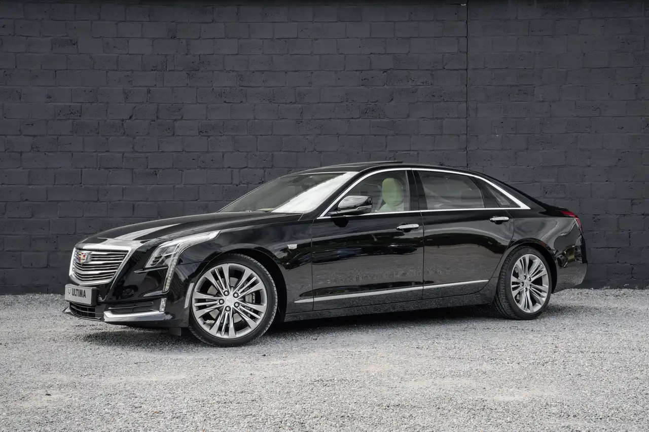 CT63.0T PLATINUM **FULL FULL OPTION**