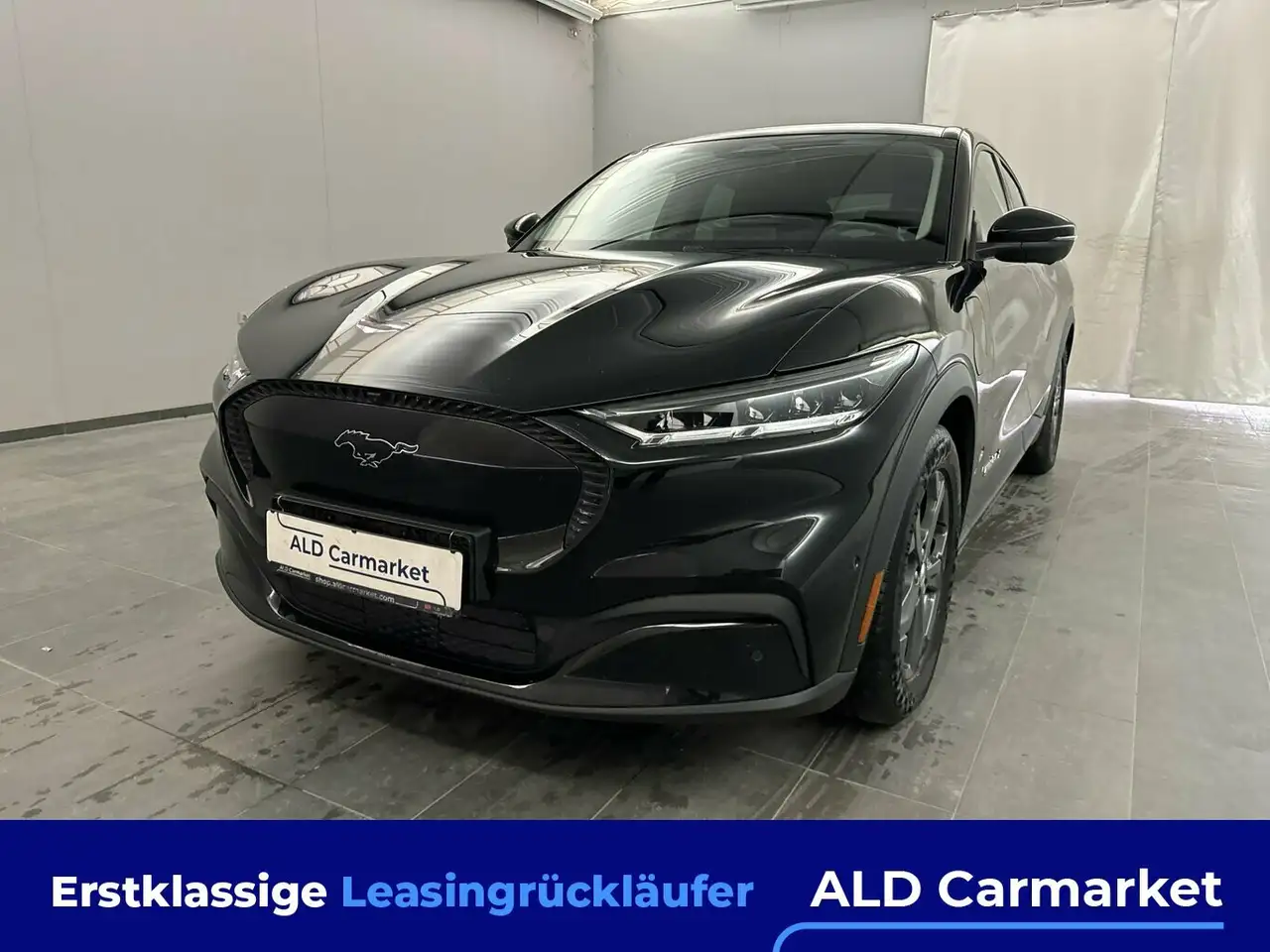 Mustang Mach-EGeschlossen, 5-türig, Direktantrieb, 1-Gang