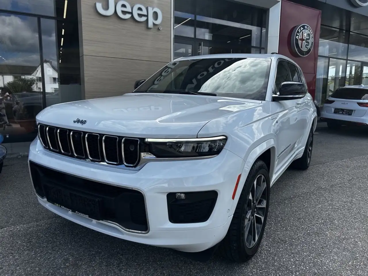 Grand CherokeePlug-In Hybrid My23 Overland 2.0 PHEV 380 Ps