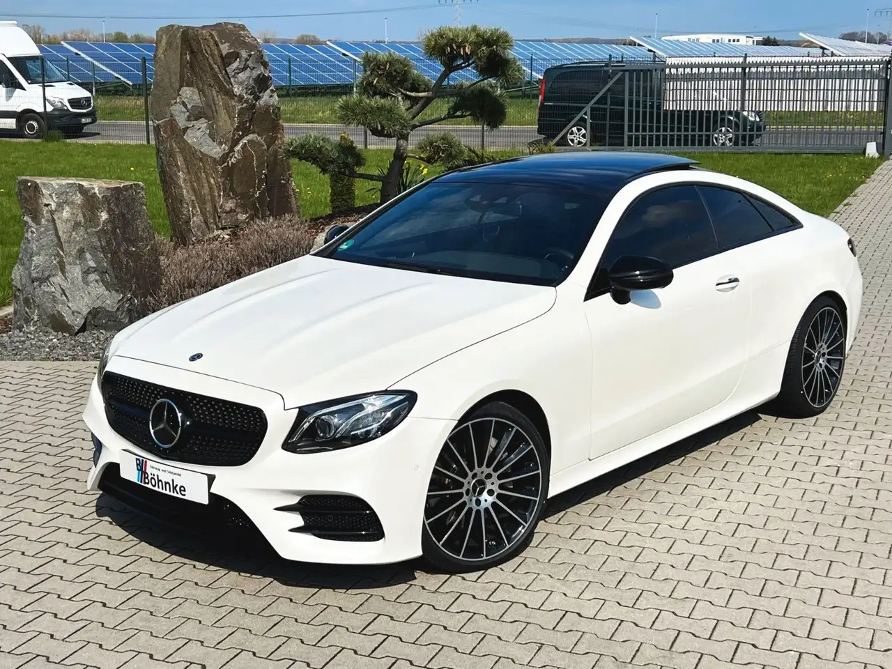 E 350Coupe AMG LED SHZ NAVI PANO DAB+ SERV NEU