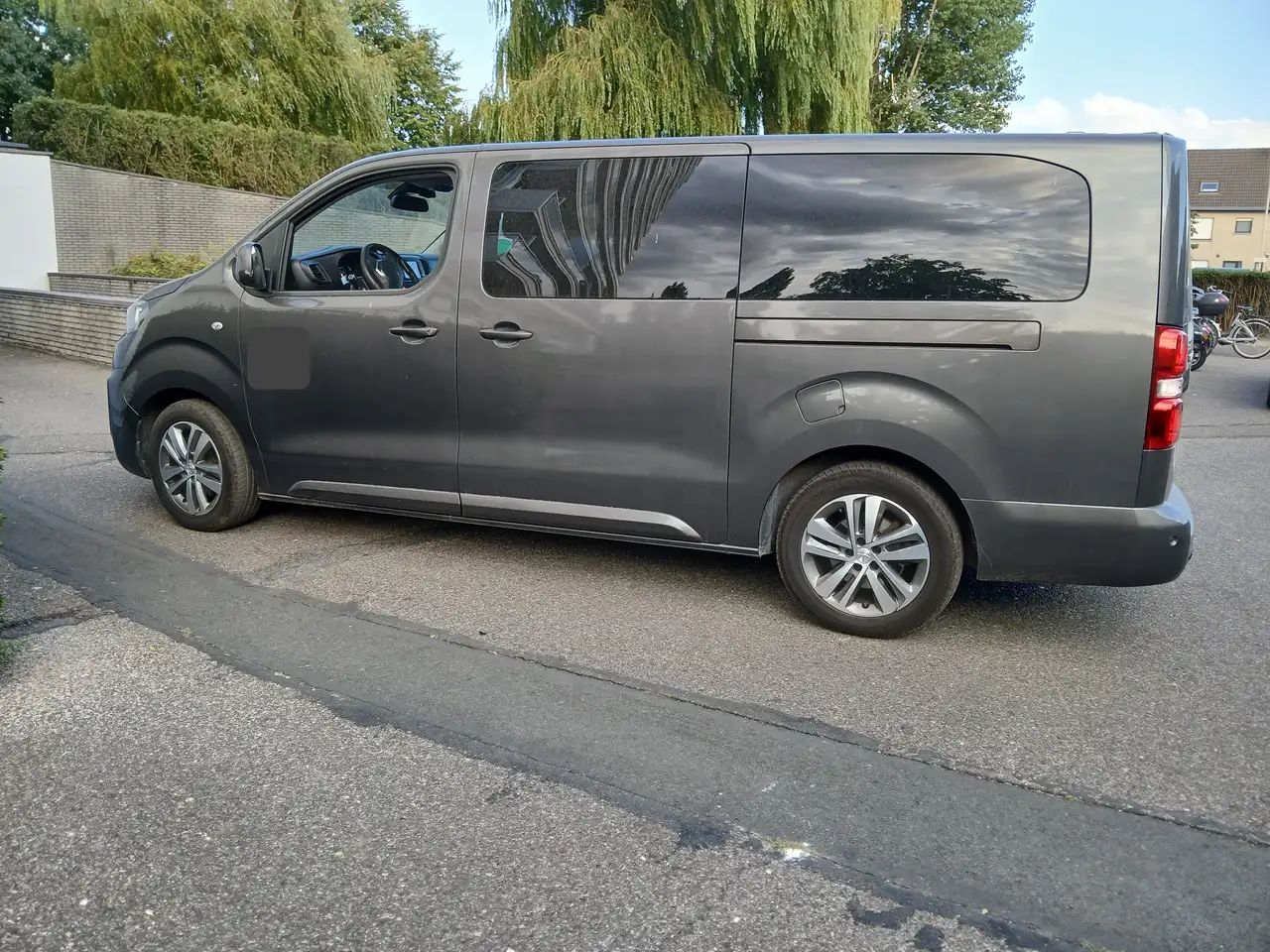 TravellerTraveller L1 1.5 BlueHDi 120 S 8pl.