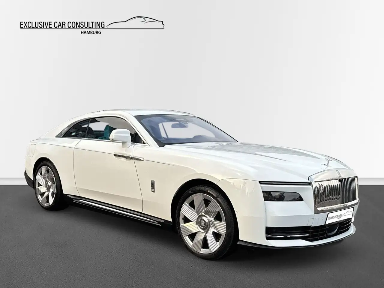 Spectre*White/Tiffany Blue