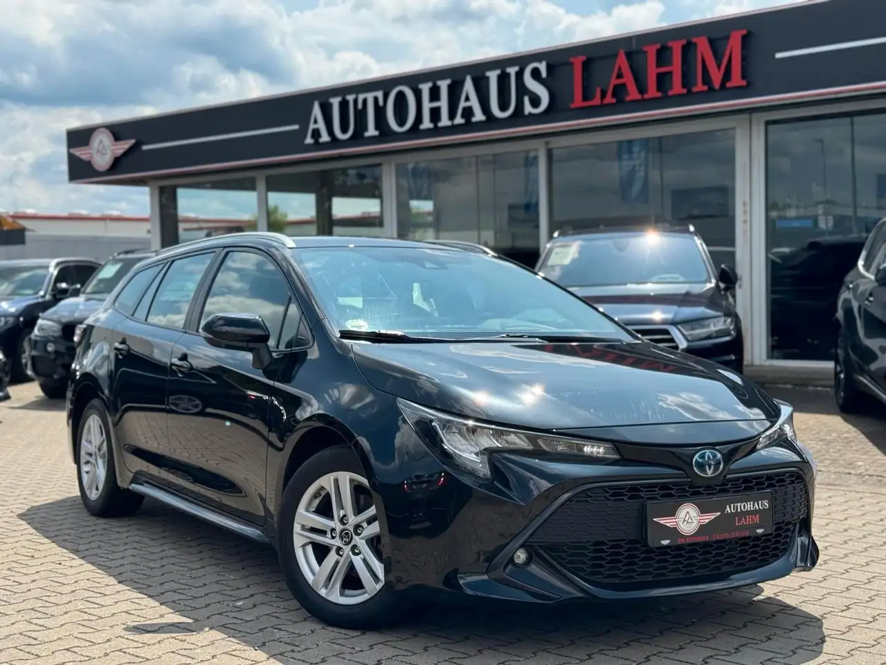 CorollaTouring Sports Hybrid Business Edition