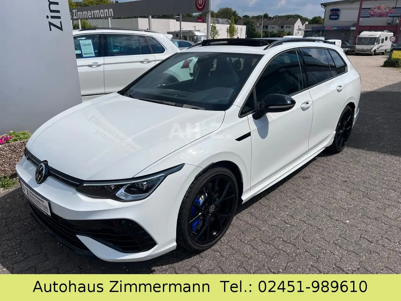 GolfVIII Variant R 4M PANO+AHK+19"+ACC+BlackSty