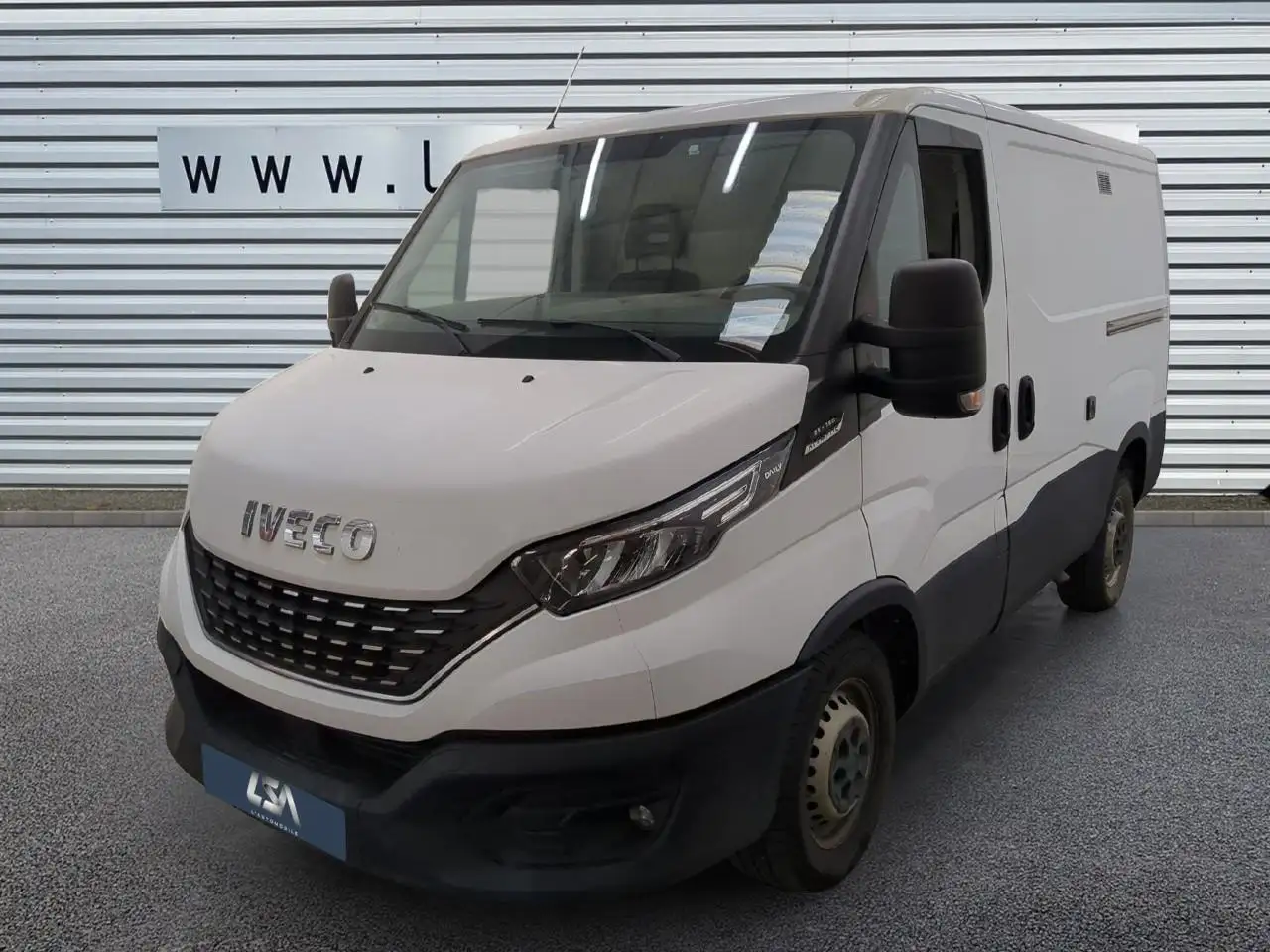 Daily35S16 V7 H1 Hi-Matic (Quad-Leaf) Fourgon
