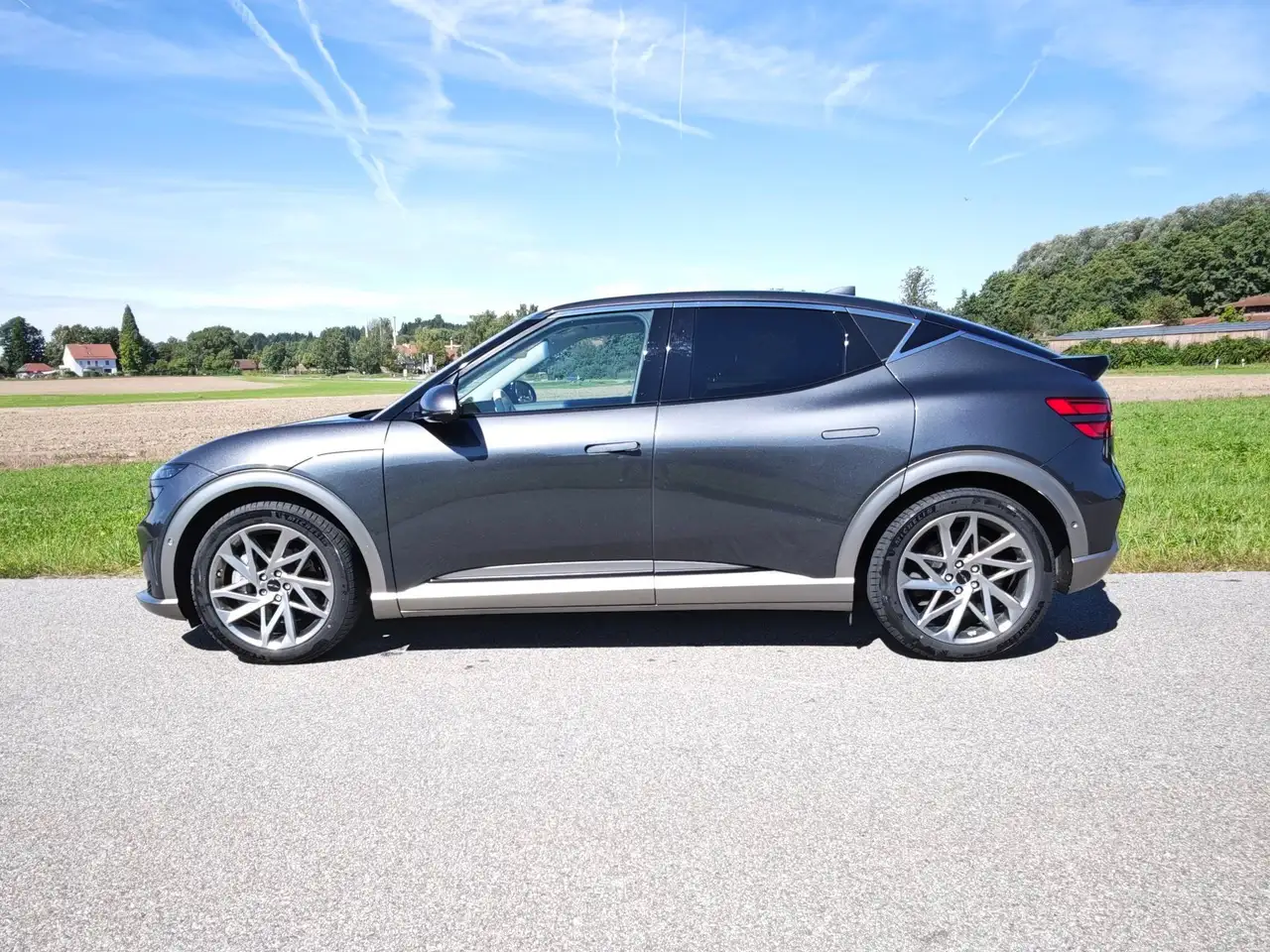 GV60GV60 AWD Sport