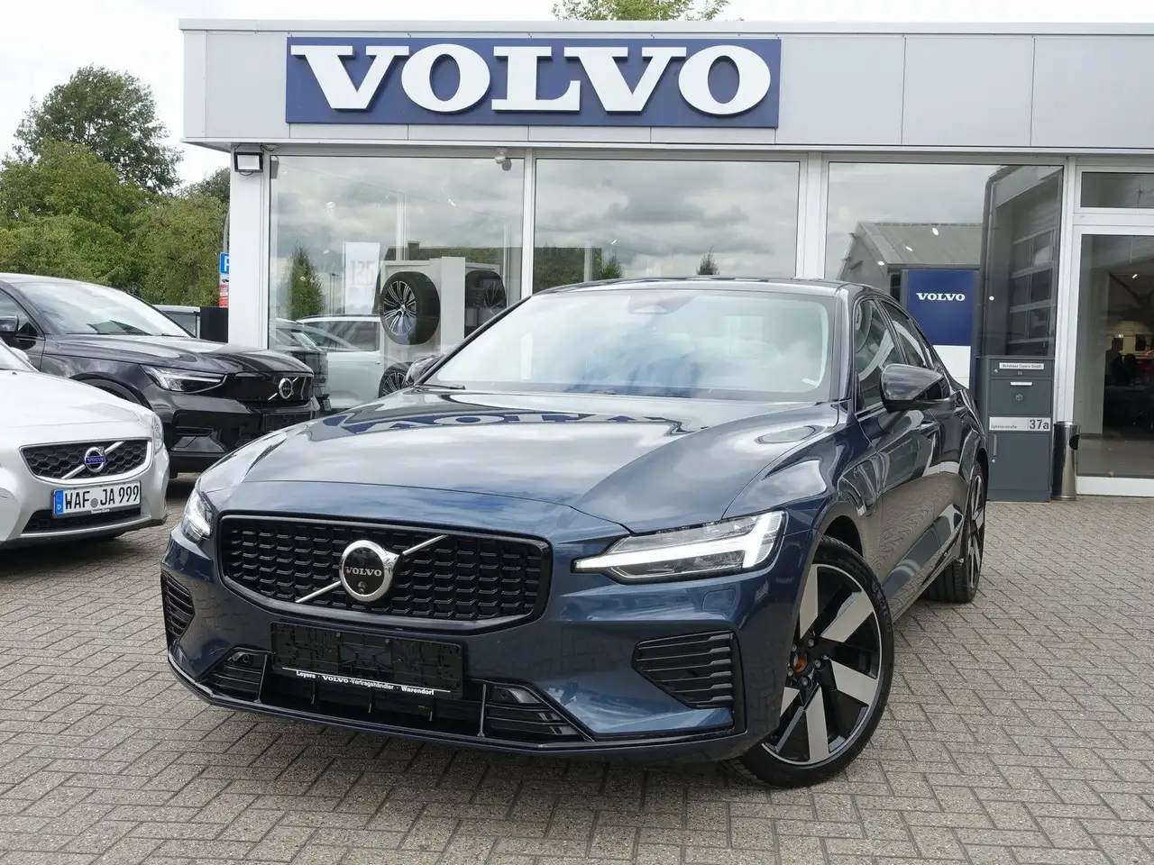 S60Recharge Ultimate T8 AWD/B&W/360°/Head-UP
