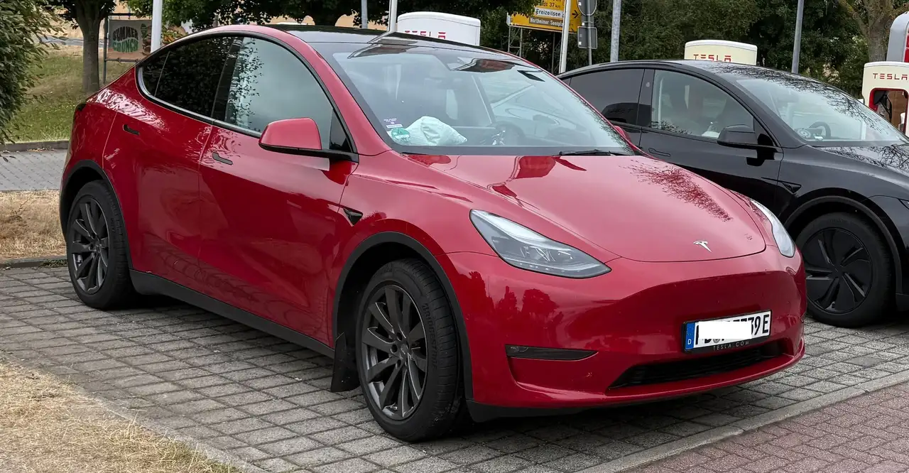 Model YModel Y Long Range Dual Motor AWD